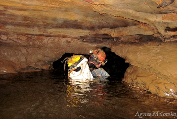 Agnes Milowka_cave diving Elk River
