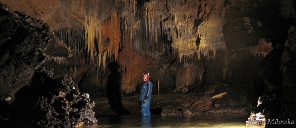 Agnes Milowka_Junee cave